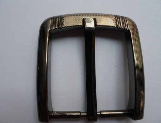 belt buckle